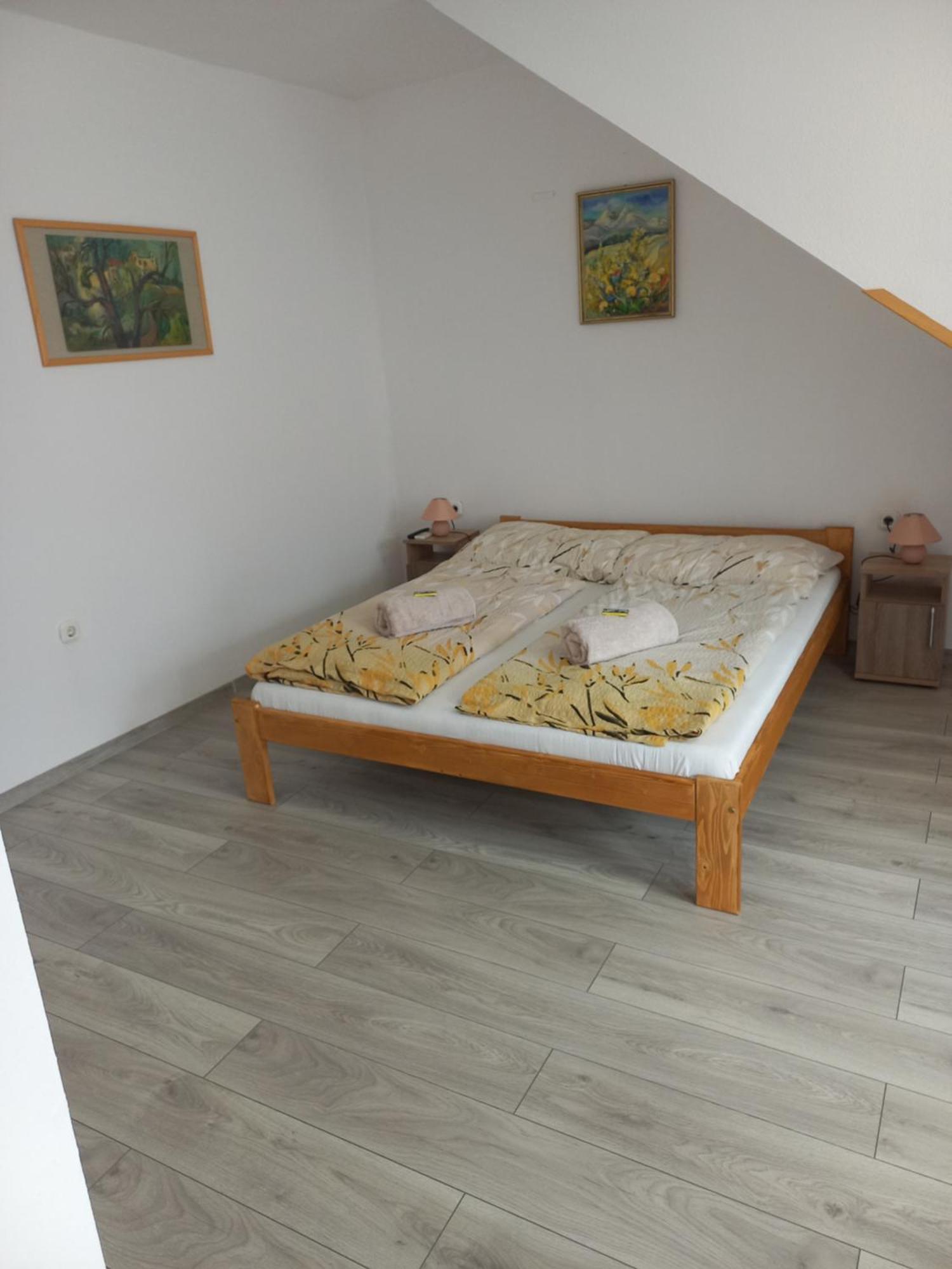 Ferienwohnung Julia Vendeghaz Sárospatak Exterior foto
