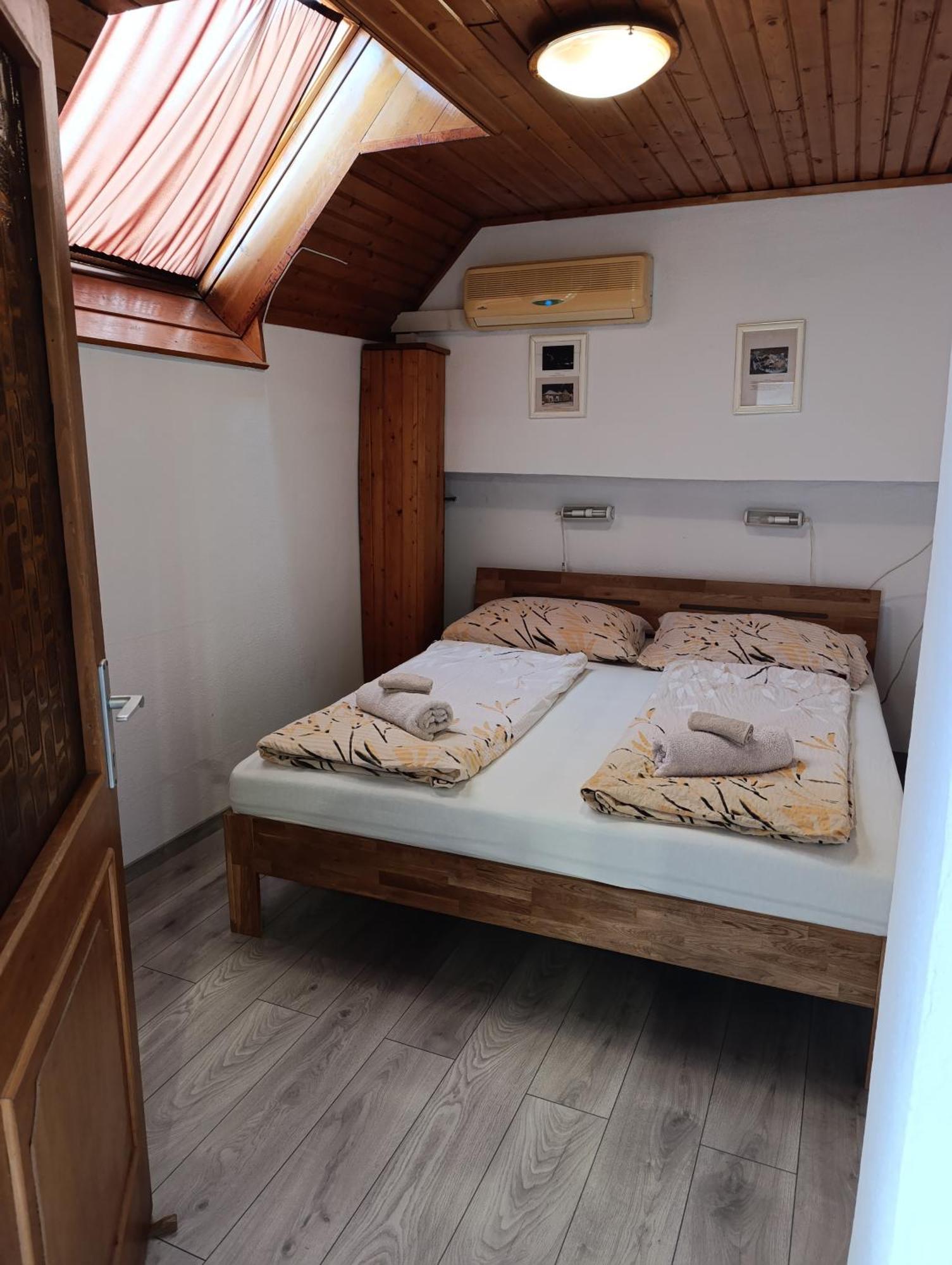 Ferienwohnung Julia Vendeghaz Sárospatak Exterior foto